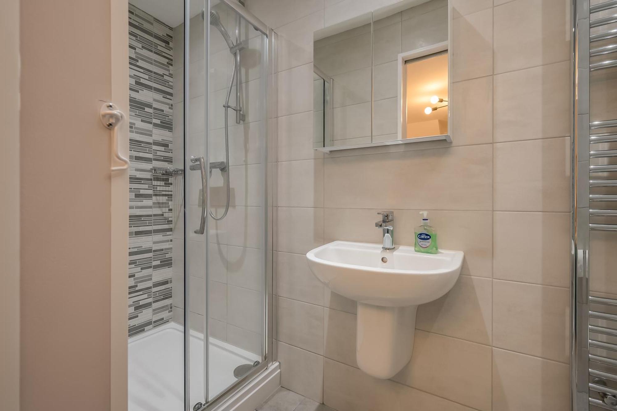 Staybynumbers - Belfast City Centre - 3 Bed, 3 Bathroom & Parking 外观 照片