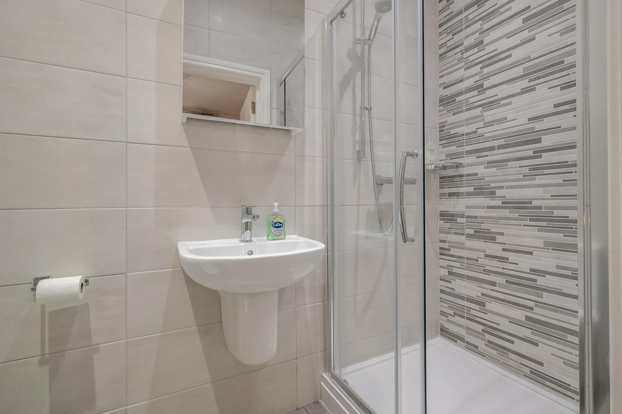 Staybynumbers - Belfast City Centre - 3 Bed, 3 Bathroom & Parking 外观 照片